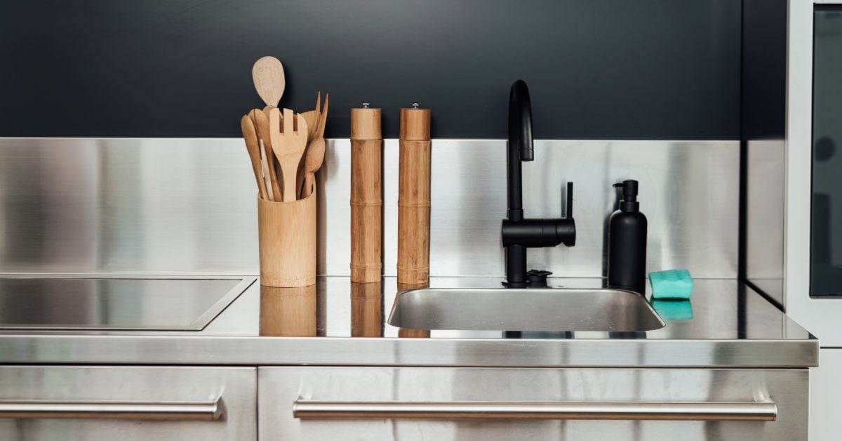 El secreto para un acero inoxidable sin huellas: Trucos para que tus electrodomésticos brillen