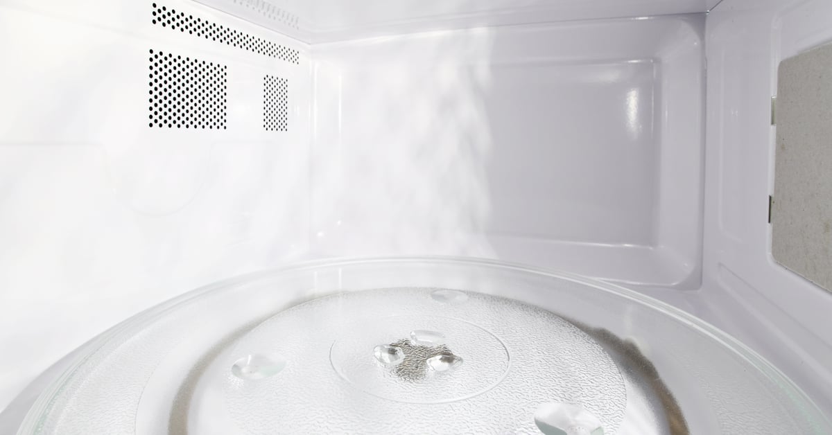 Limpieza de componentes desmontables y zonas olvidadas