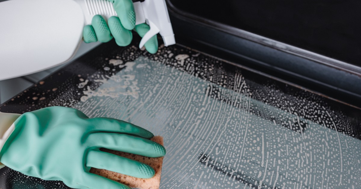 oven cleaning