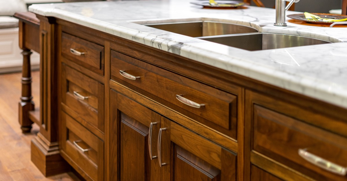 Limpieza y cuidado de muebles de madera y superficies finas