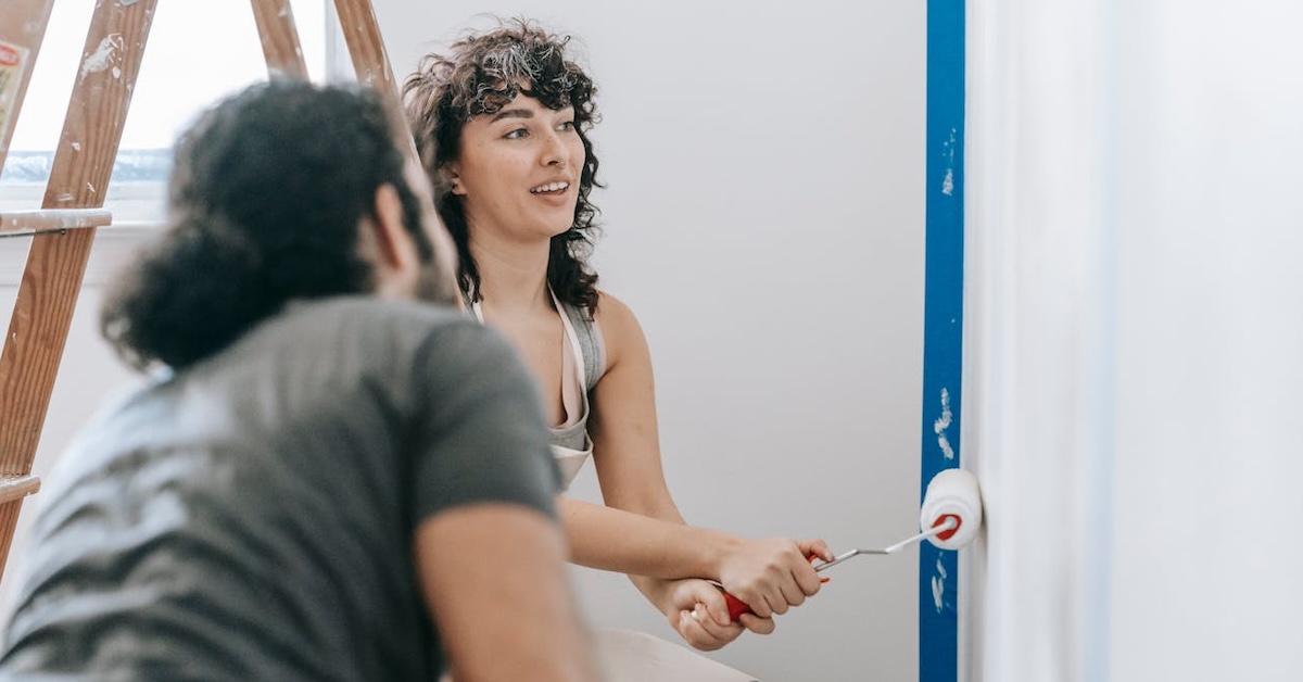 Dale un aire nuevo a tu casa sin gastar una fortuna. Descubre trucos de decoración y pequeños cambios que transforman espacios con poco presupuesto.