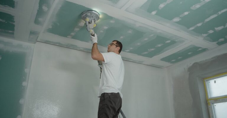 ¿Polvo tras la reforma? Descubre los beneficios de contratar una limpieza profesional post-obra: rapidez, maquinaria especializada y resultados impeca