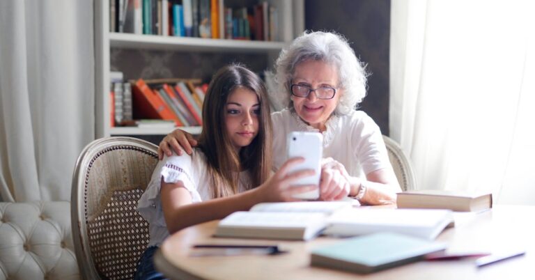 La limpieza como factor de salud. La importancia de mantener un hogar higienizado y ordenado para prevenir enfermedades y accidentes en la tercera eda