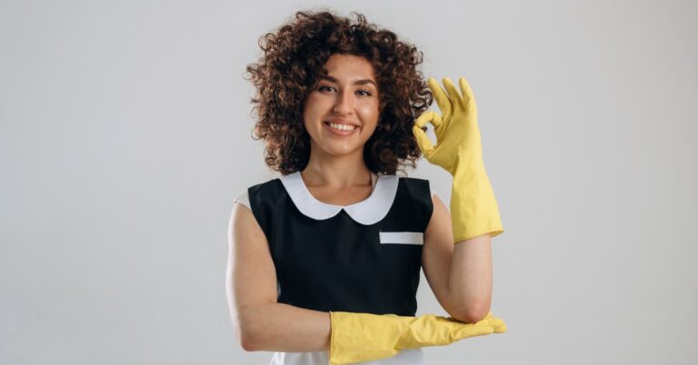 ¿Necesitas limpieza en Madrid? Te explicamos qué tener en cuenta antes de contratar: precios, legalidad y cómo encontrar profesionales de confianza.