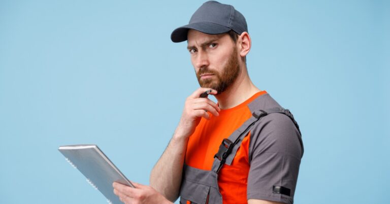 ¿Pides presupuesto de limpieza? Te explicamos qué conceptos deben aparecer detallados para evitar sorpresas y asegurar un servicio transparente.