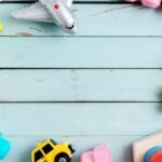Protege la salud de tus hijos. Guía práctica sobre cómo y cuándo desinfectar juguetes de plástico, peluches y electrónicos de forma segura.