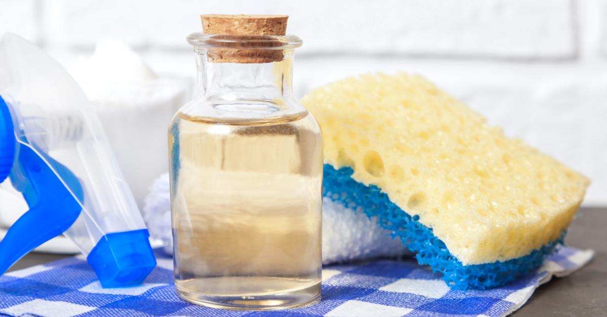 vinagre blanco y aceite vegetal para devolver el brillo al acero inoxidable